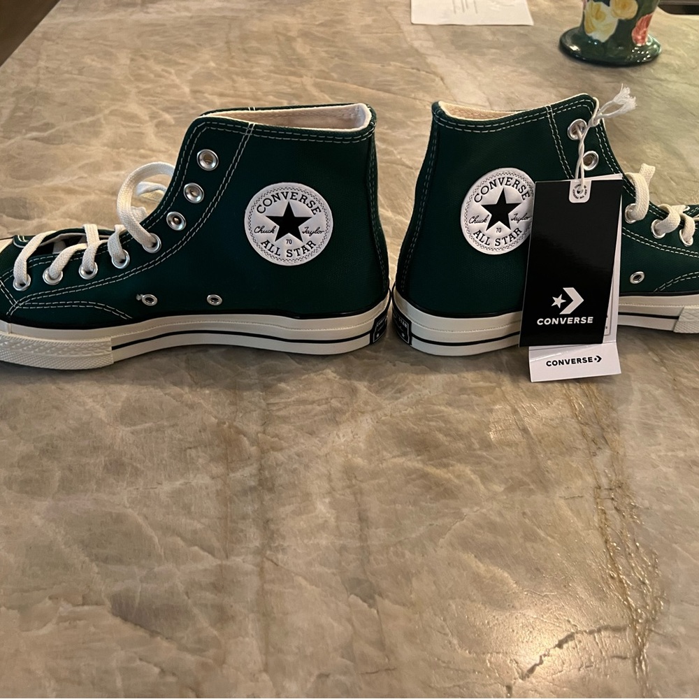 Converse Chuck Taylor Clover Green in size 9.5 womens/7.5 mens ( unisex)